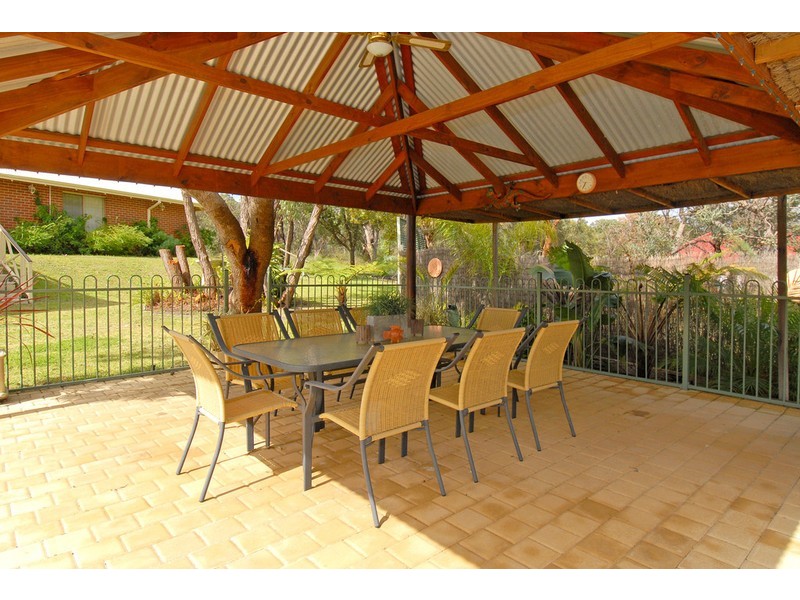 194 Badgerup Road, Gnangara WA 6065