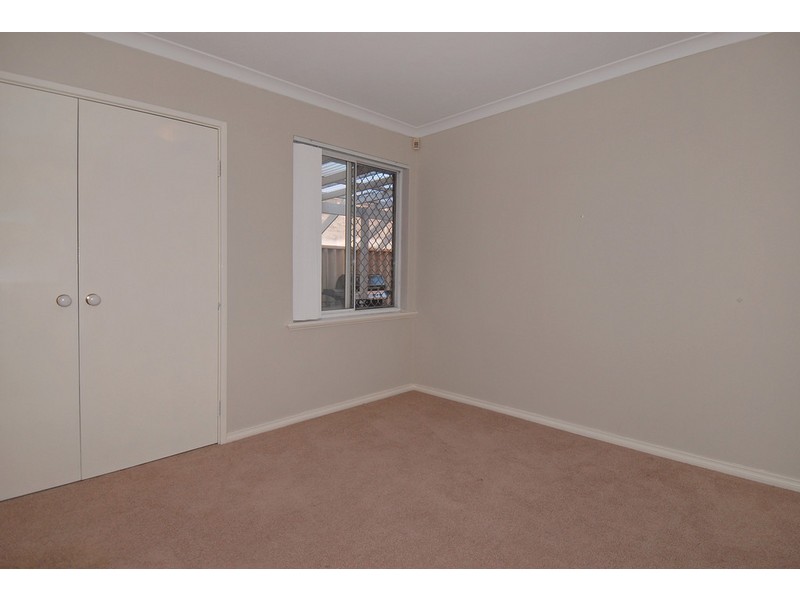 1 Henley Street, Como WA 6152