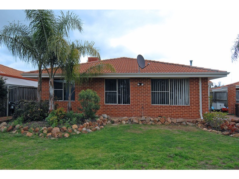 66 Starbush Crescent, Ellenbrook WA 6069