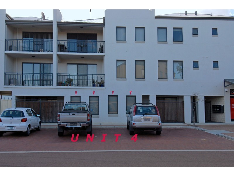 4/22 Grand Boulevard, Joondalup WA 6027