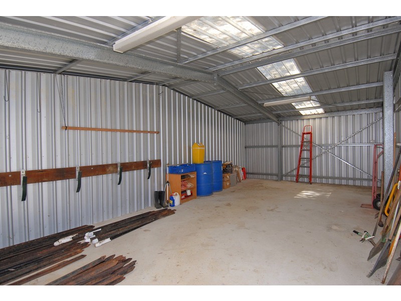 6 Murray Grey Circle, Lower Chittering WA 6084