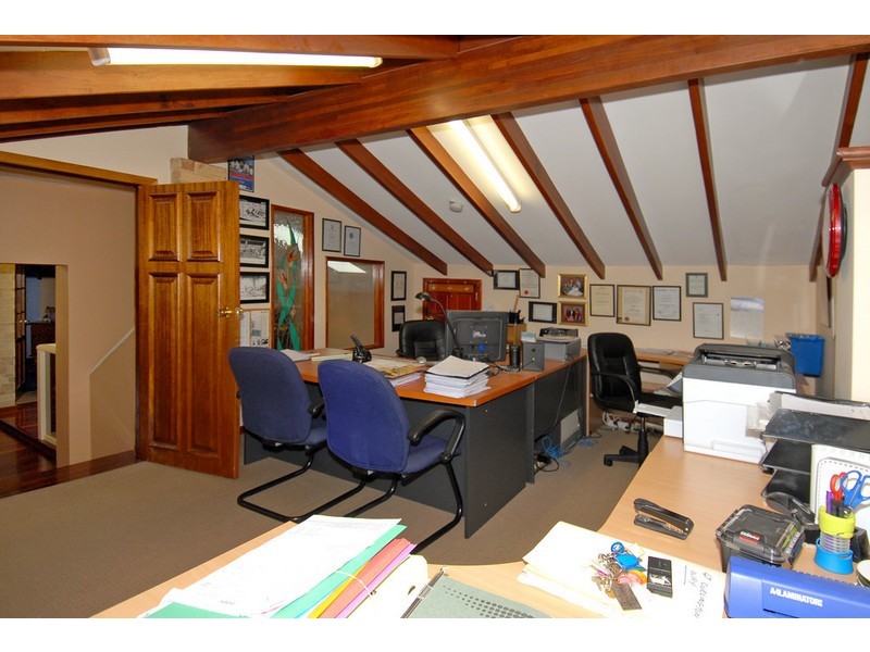 11 Siddeley Place, Dianella WA 6059