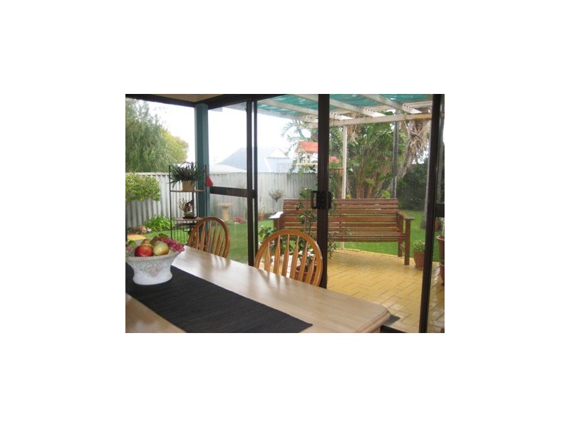3 Gnobar Way, Mullaloo WA 6027