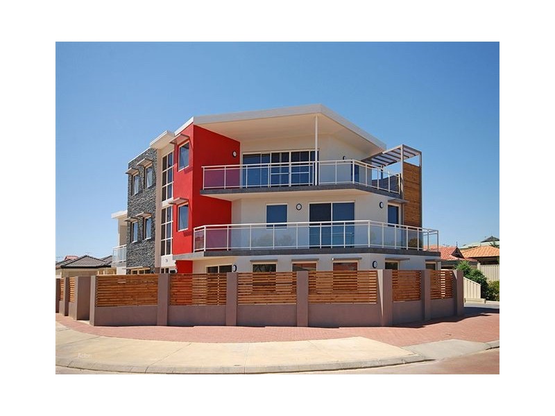 4/36 Currambine Boulevard, Currambine WA 6028
