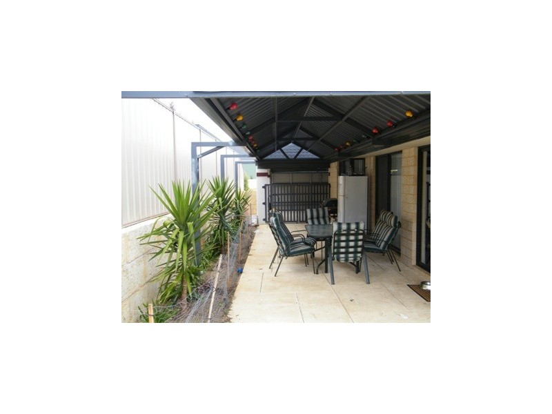 4 Basico Avenue, Sinagra WA 6065