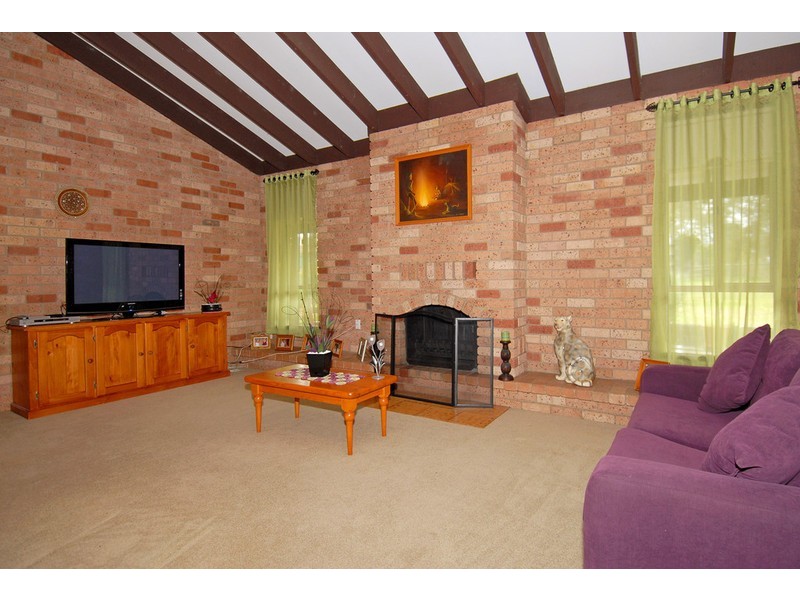 15 Dempster Place, Mariginiup WA 6065