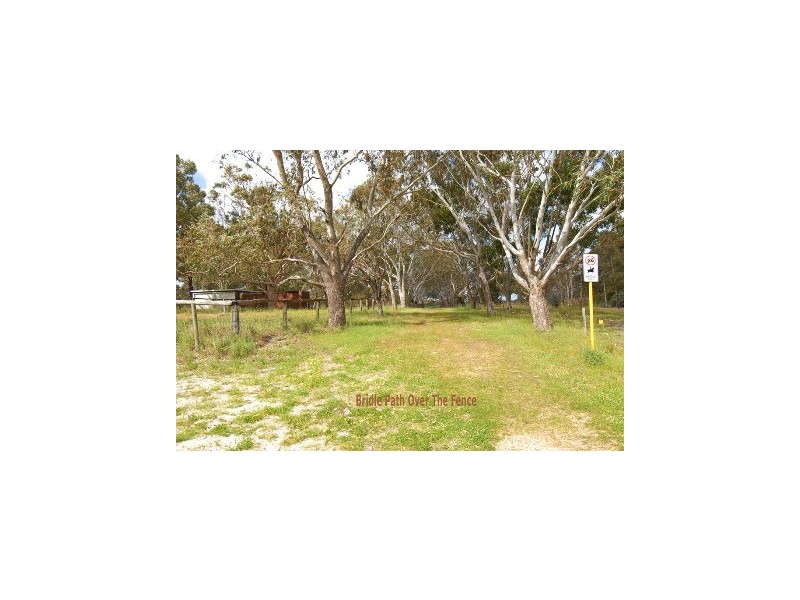 15 Dempster Place, Mariginiup WA 6065