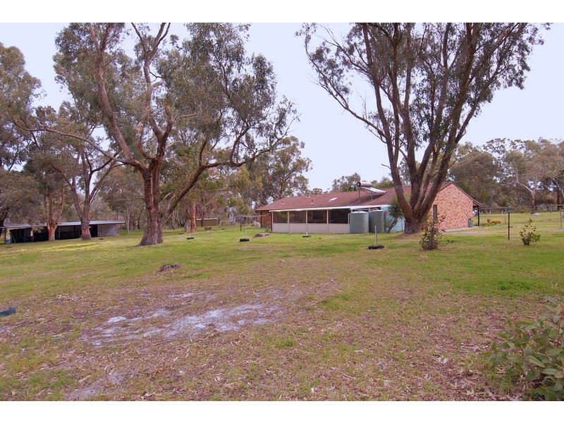 15 Dempster Place, Mariginiup WA 6065