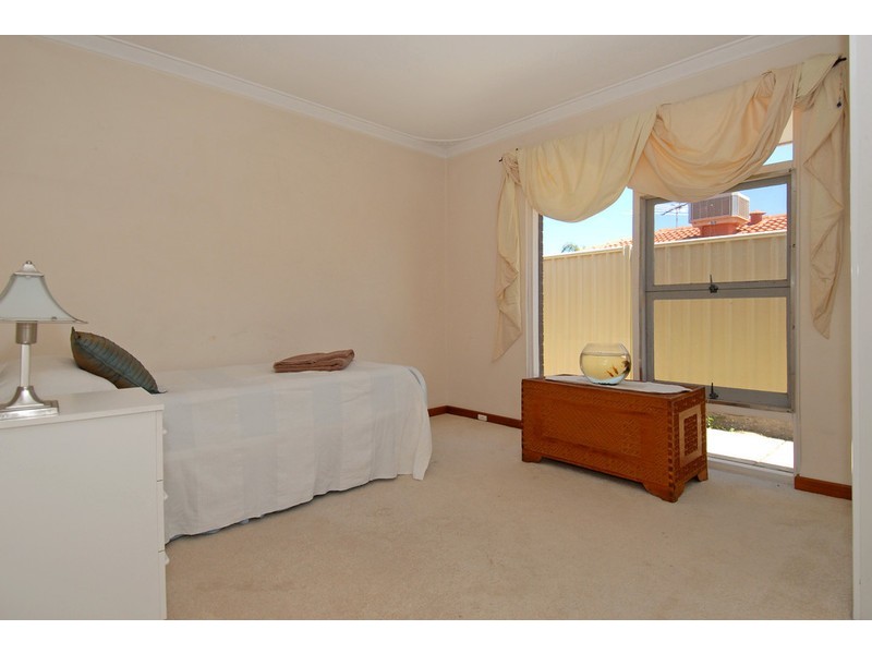 10 Dunster Street, Karrinyup WA 6018