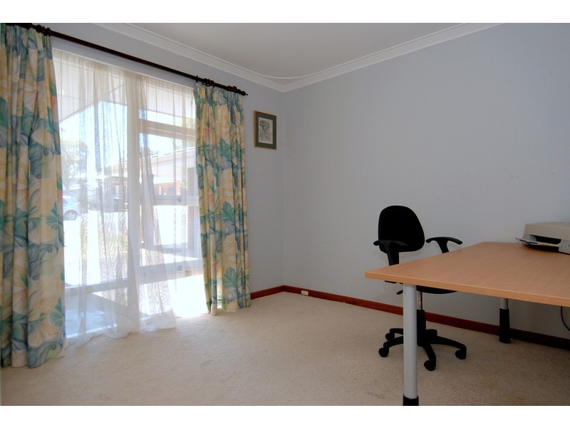 10 Dunster Street, Karrinyup WA 6018