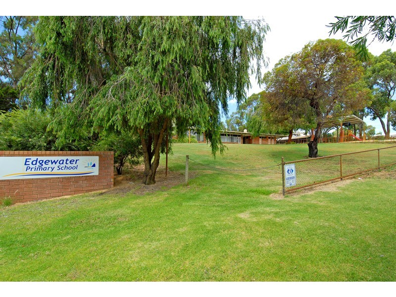 24 Emerald Way, Edgewater WA 6027