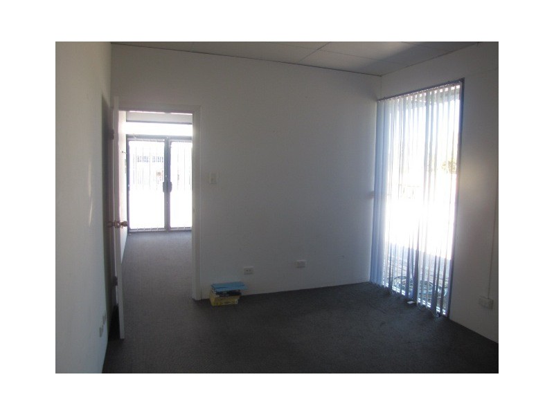 5/7 Cessnock Way, Rockingham WA 6168