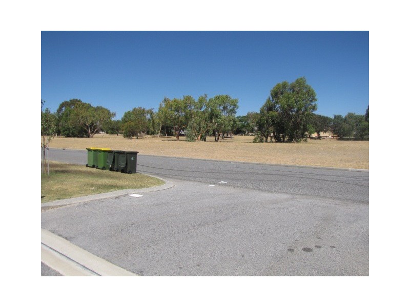 5/7 Cessnock Way, Rockingham WA 6168