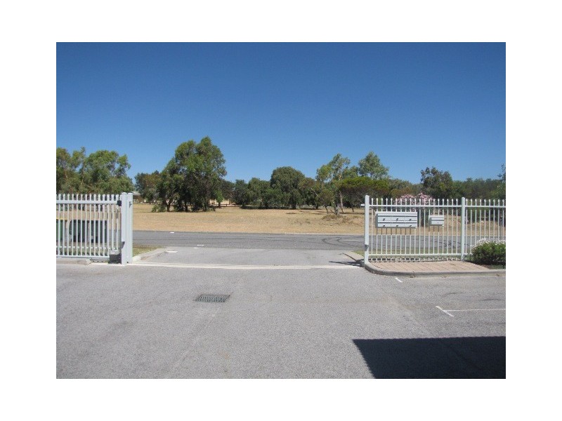 5/7 Cessnock Way, Rockingham WA 6168