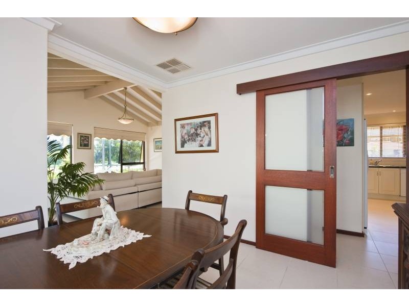 4 Yallambee Crescent, Wanneroo WA 6065