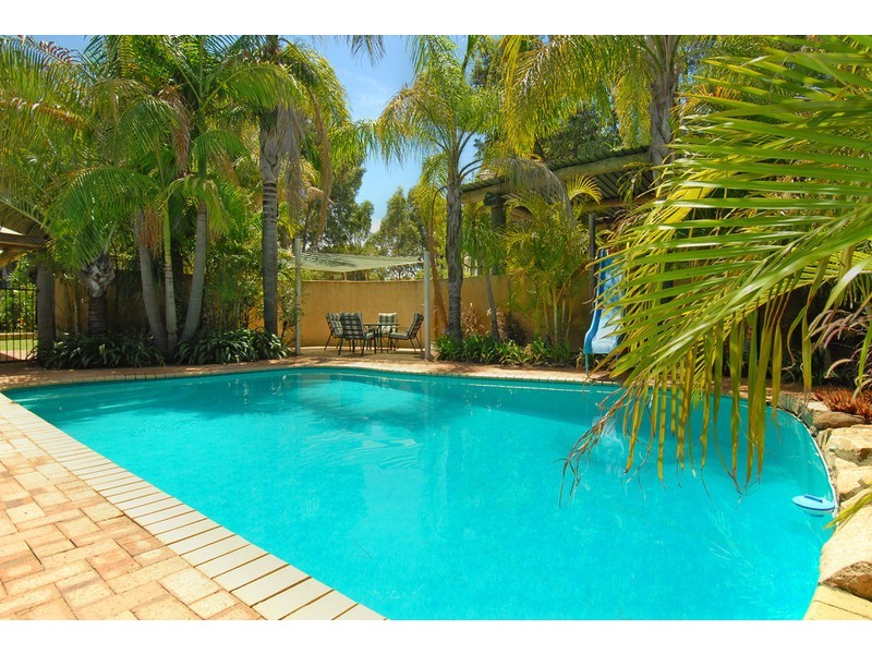 540 Neaves Road, Mariginiup WA 6065