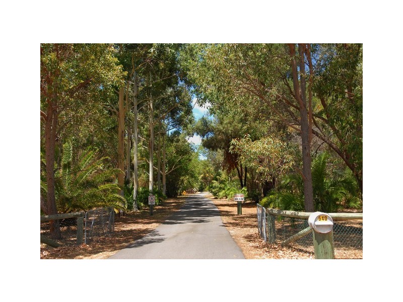 540 Neaves Road, Mariginiup WA 6065
