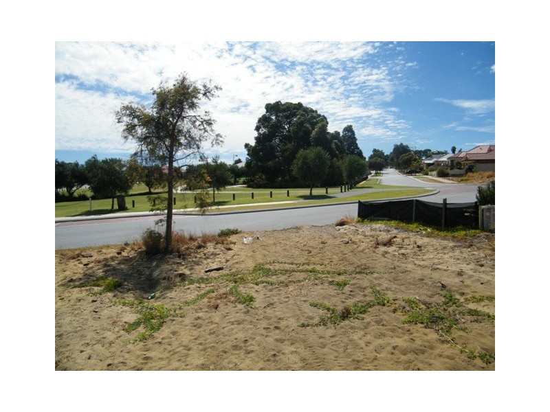 17 Messina Drive, Sinagra WA 6065