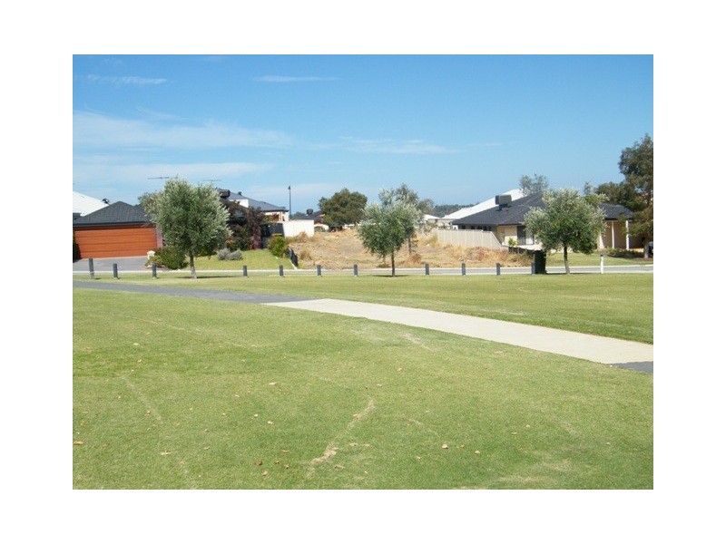 17 Messina Drive, Sinagra WA 6065