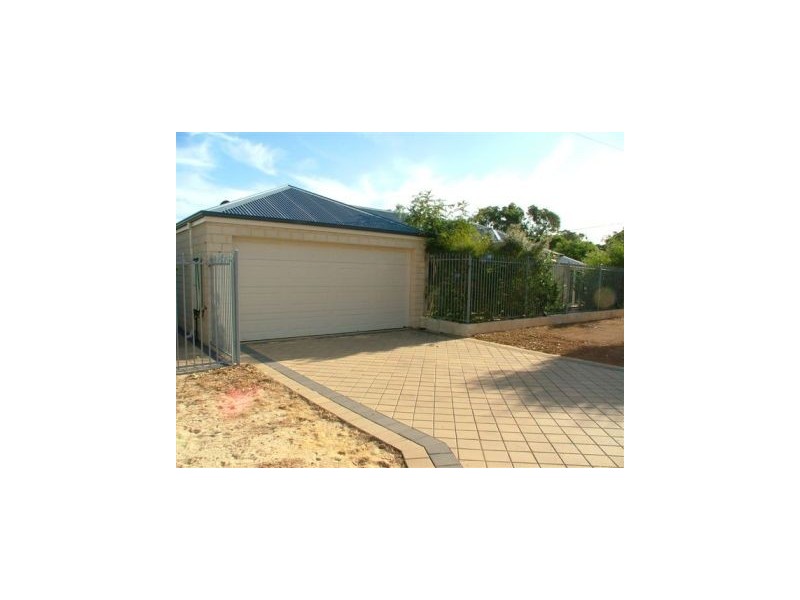 29 Central Road, Kalamunda WA 6076