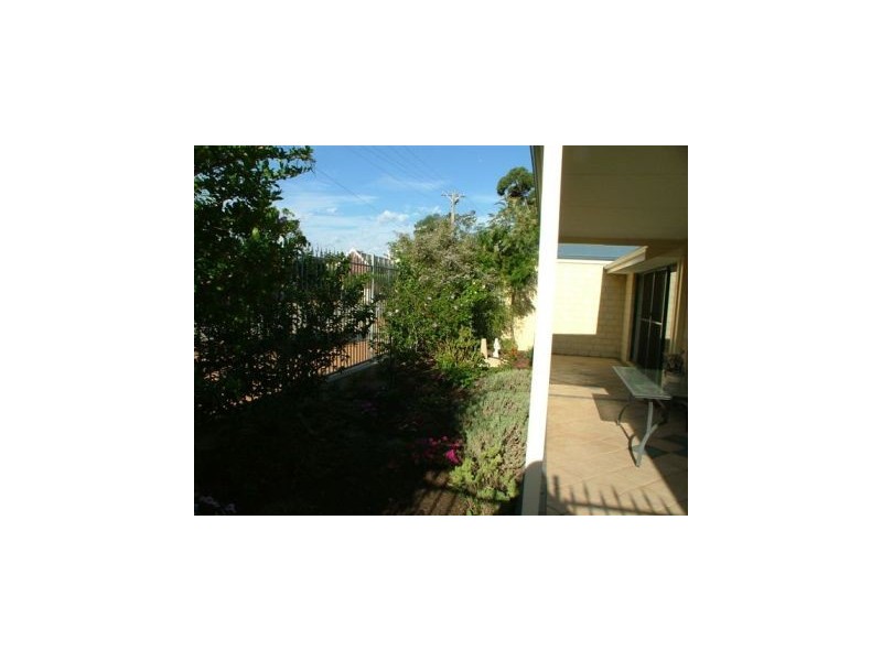 29 Central Road, Kalamunda WA 6076