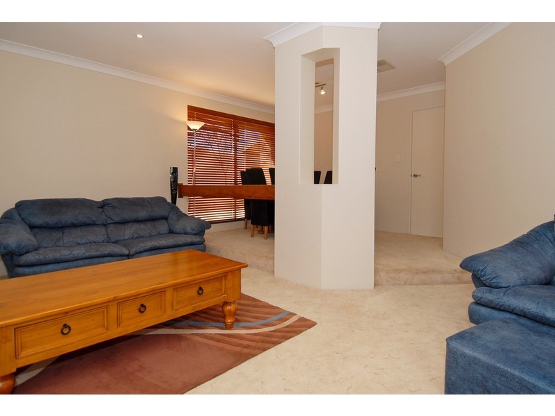 8 Manito Court, Joondalup WA 6027