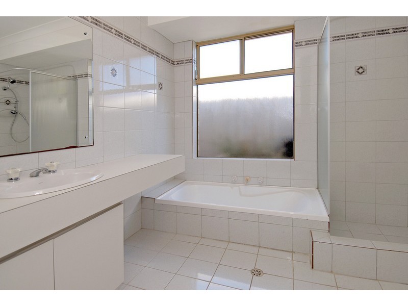 8 Manito Court, Joondalup WA 6027