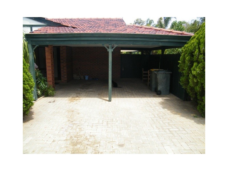11 Hyland Crescent, Clarkson WA 6030