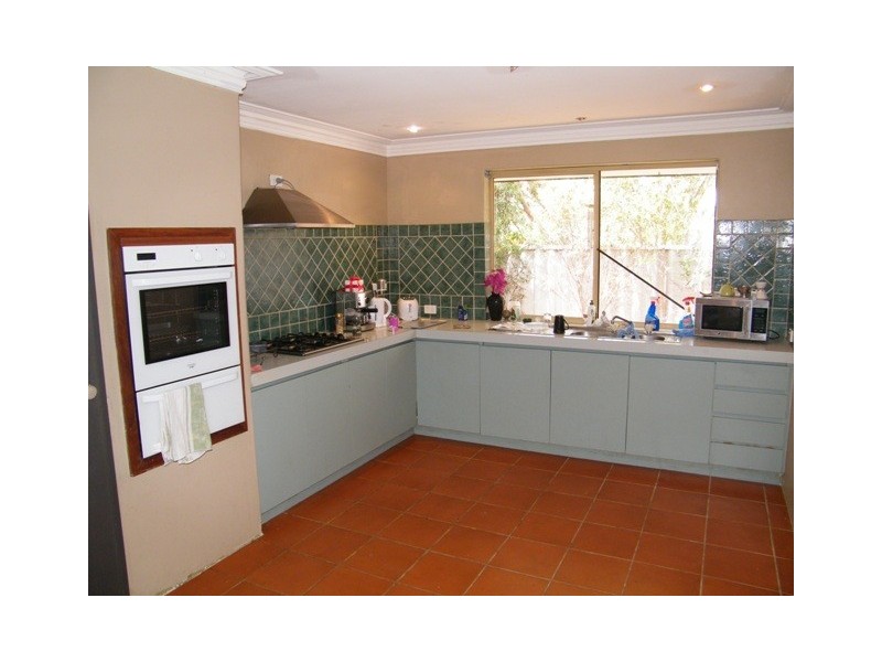 11 Hyland Crescent, Clarkson WA 6030