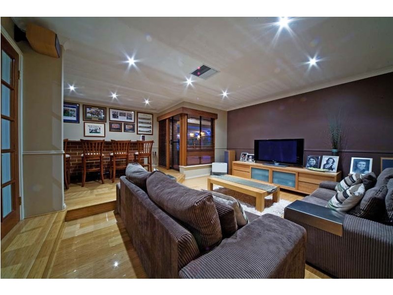 20 Ridge Close, Edgewater WA 6027