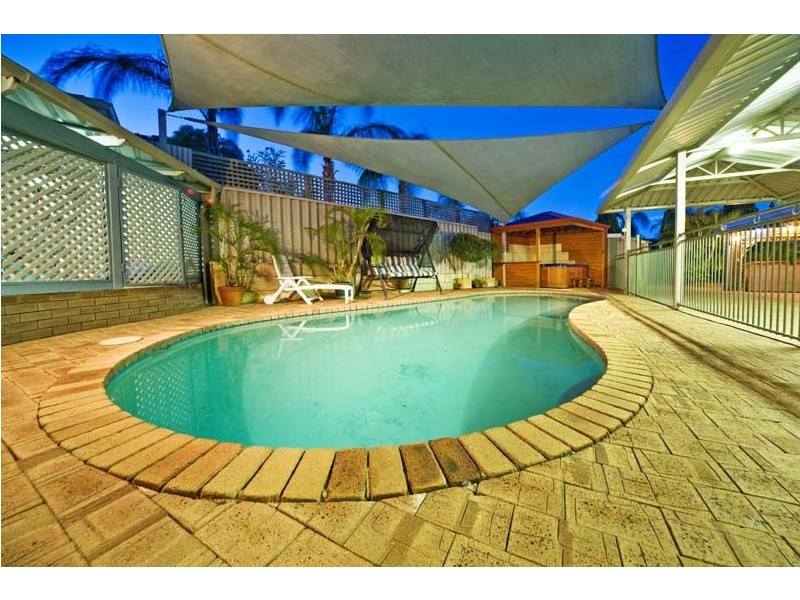 20 Ridge Close, Edgewater WA 6027