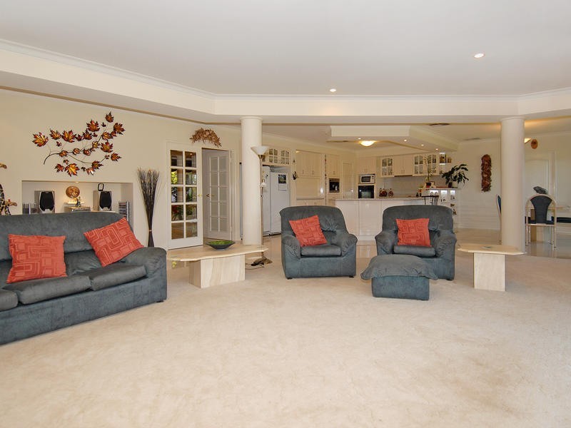 21 The Fairways, Gnangara WA 6065