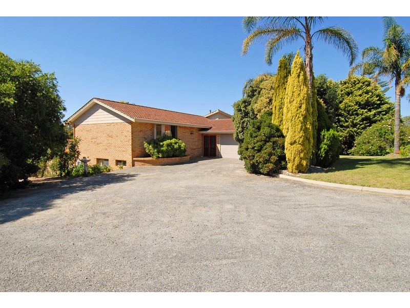 65 Lakelands Drive, Gnangara WA 6065