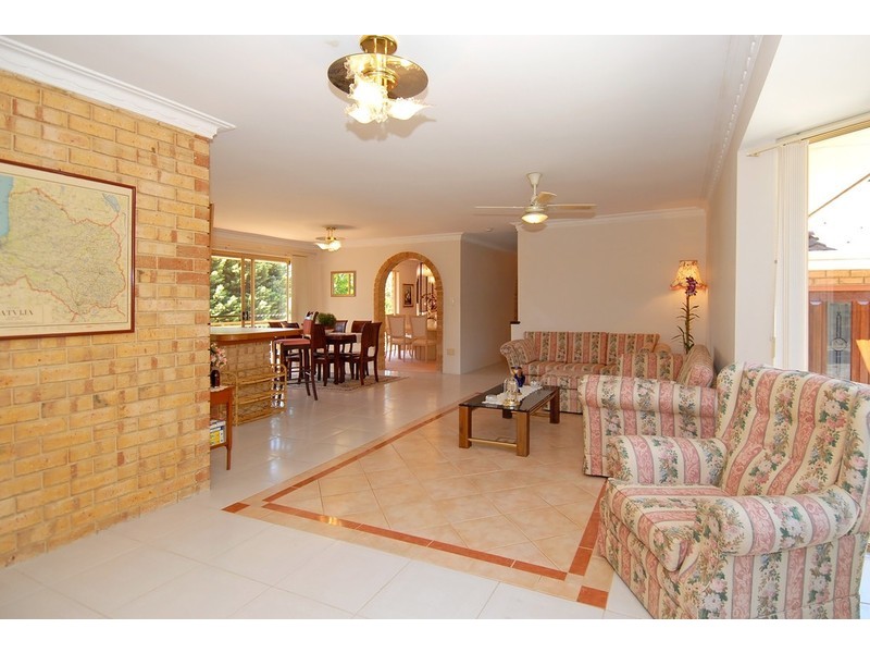 65 Lakelands Drive, Gnangara WA 6065