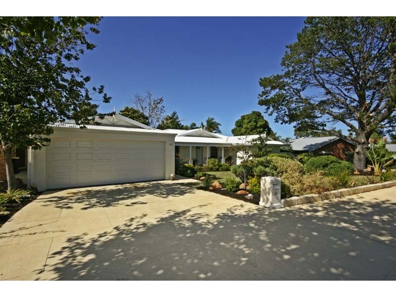 26 Stillwater Way, Edgewater WA 6027