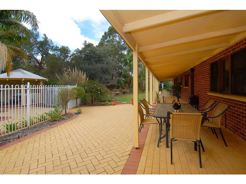 23 Shillington Way, Wanneroo WA 6065