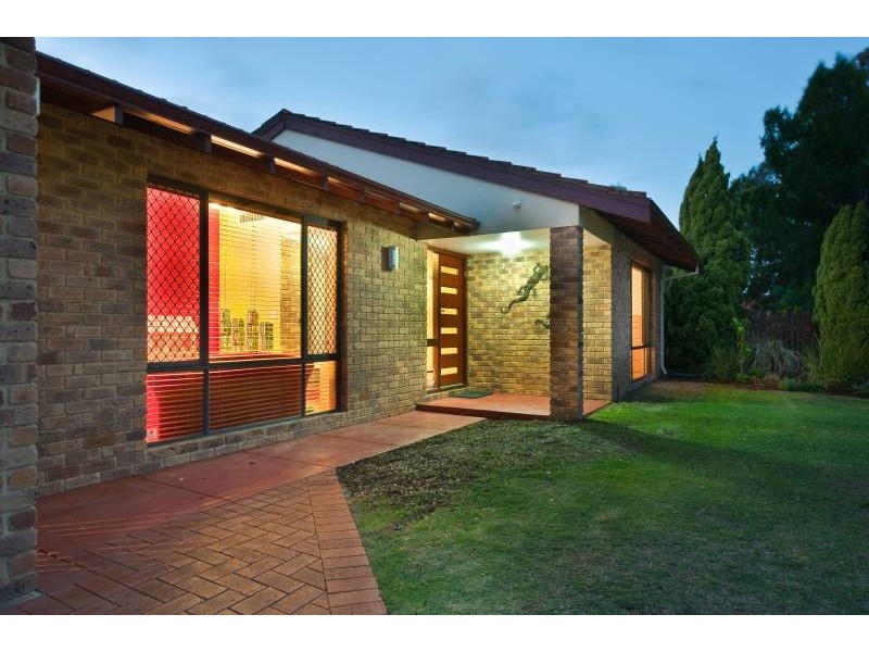 16 Woodland Loop, Edgewater WA 6027