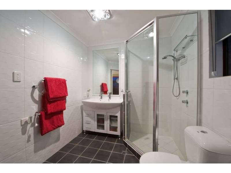 16 Woodland Loop, Edgewater WA 6027