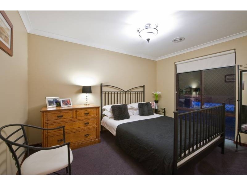 16 Woodland Loop, Edgewater WA 6027