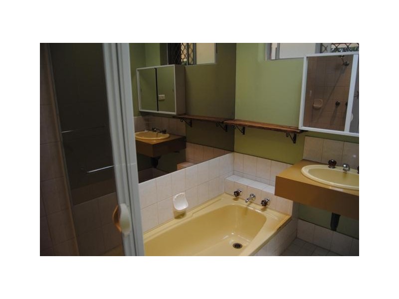 30 Grenville Road, Stoneville WA 6081