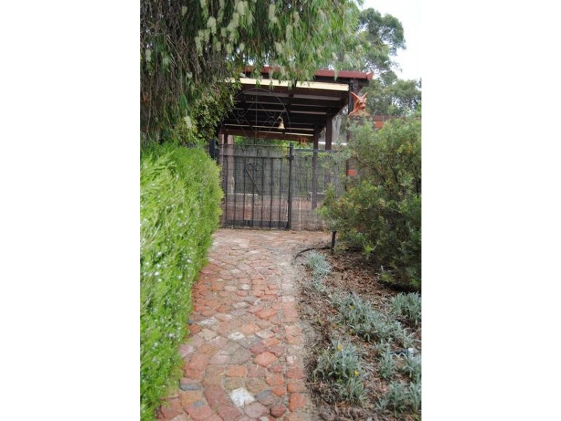 30 Grenville Road, Stoneville WA 6081