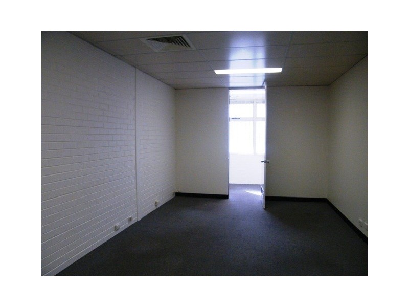 1/18 Buckingham Drive, Wangara WA 6065