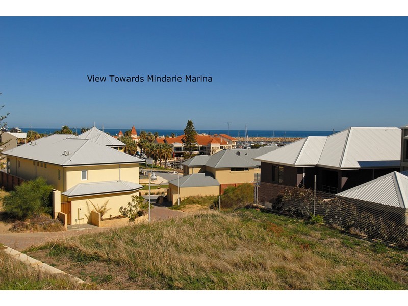 9 Toulon Circle, Mindarie WA 6030