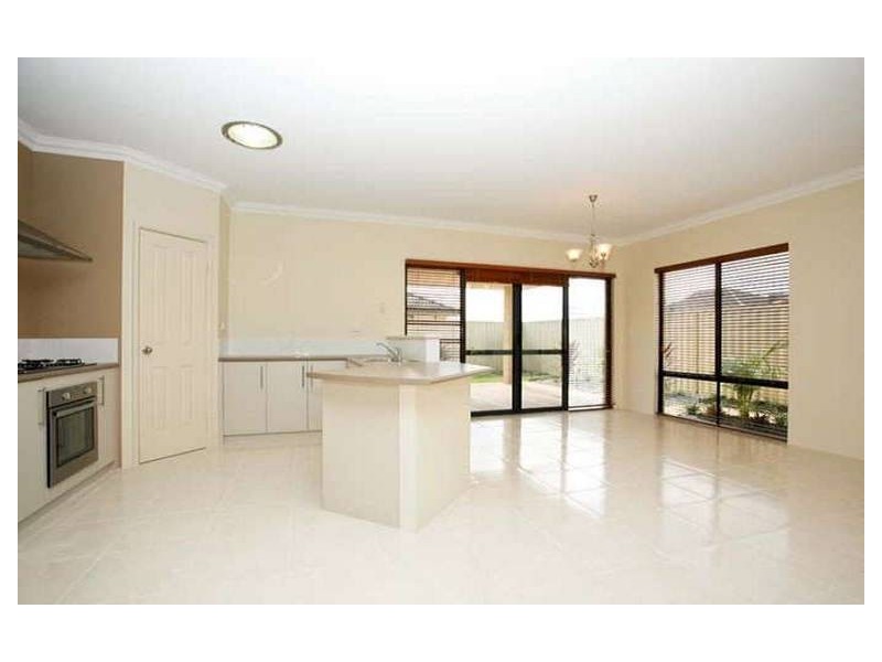 103 Kingsway, Madeley WA 6065