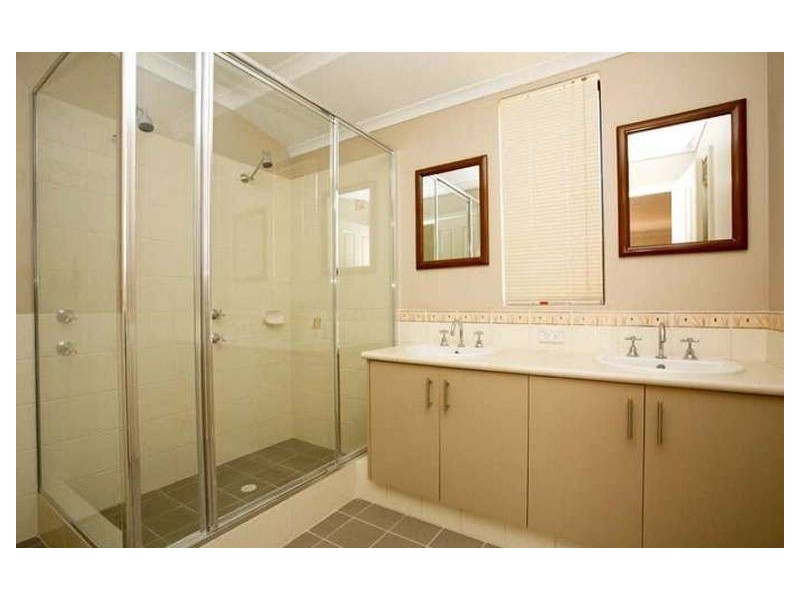 103 Kingsway, Madeley WA 6065