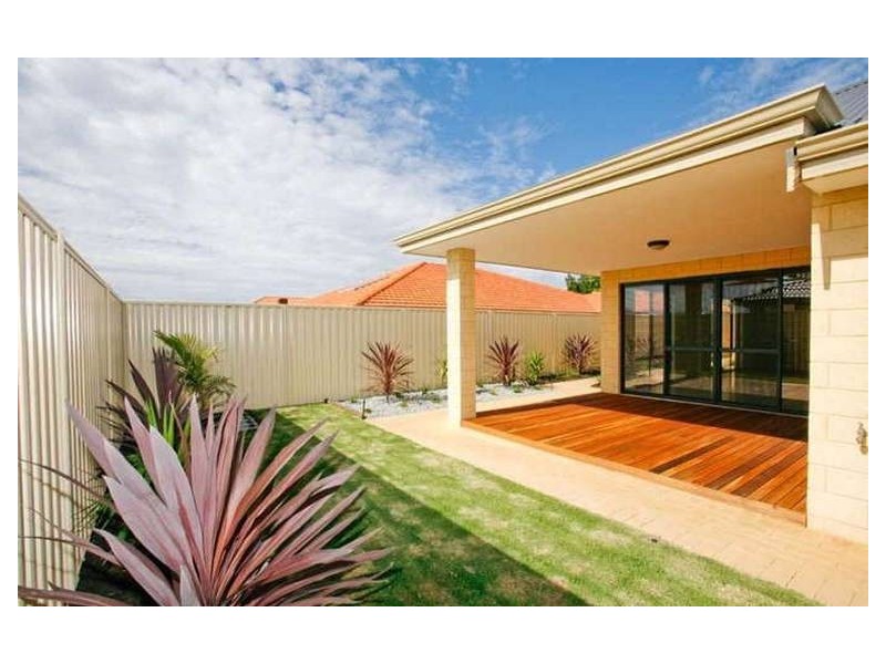 103 Kingsway, Madeley WA 6065