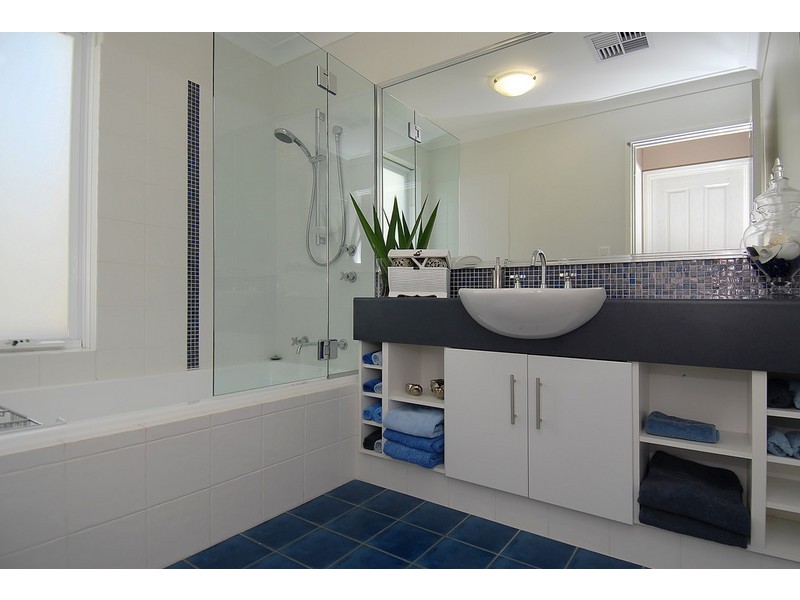 9 Hillside Close, Edgewater WA 6027