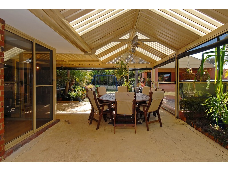 9 Hillside Close, Edgewater WA 6027