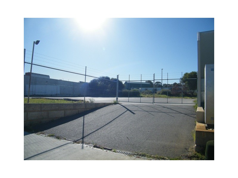 14 Finlay Place, Wangara WA 6065