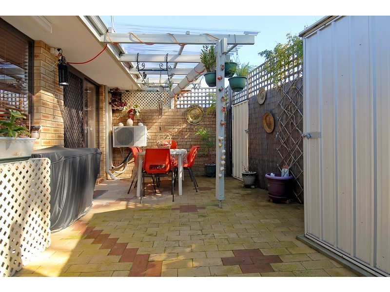 4/13 Bray Place, Beechboro WA 6063